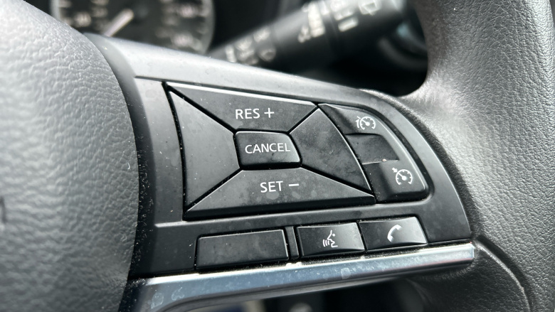 Nissan Juke 1.0 DiG-T 114 Acenta 5dr Petrol Hatchback